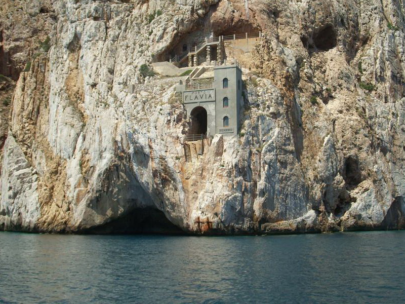 Porto Flavia.jpg