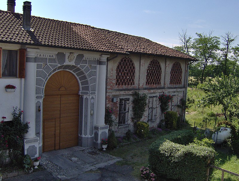 CASCINA1.jpg